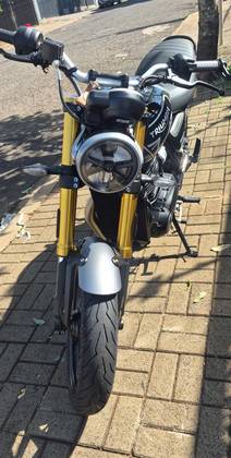TRIUMPH SPEED 400 TRIUMPH SPEED 400